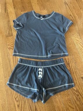 Women’s Two-Piece Blue Ribbed Short Pajama Set